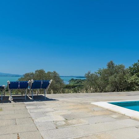 Poloturisticoumbria Rustico Con Piscina Vista Lago Пасиняно сул Тразимено Екстериор снимка