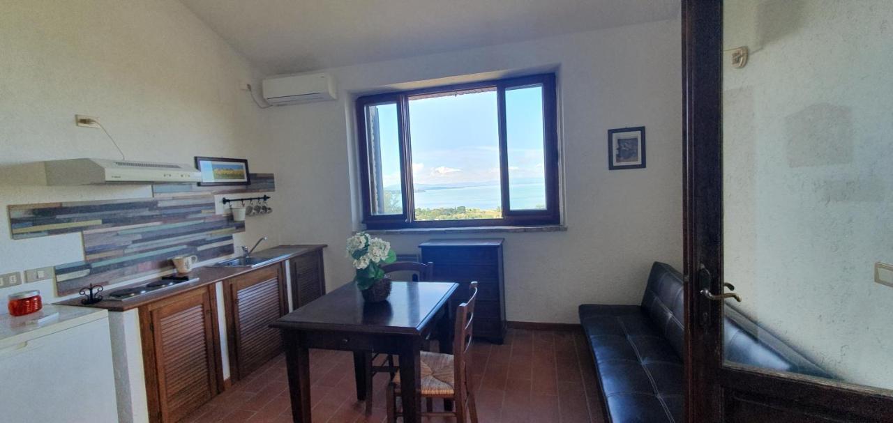 Poloturisticoumbria Rustico Con Piscina Vista Lago Пасиняно сул Тразимено Екстериор снимка